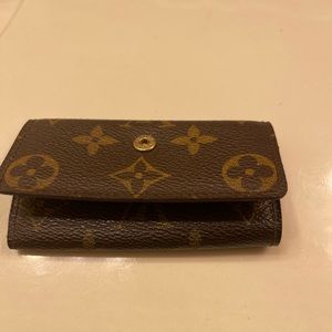 🌸Used 4 Ring Louis Vuitton Key Ring Holder